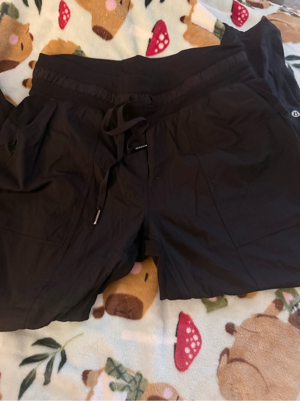 lululemon athletica Black Drawstring Women’s Athletic Shorts